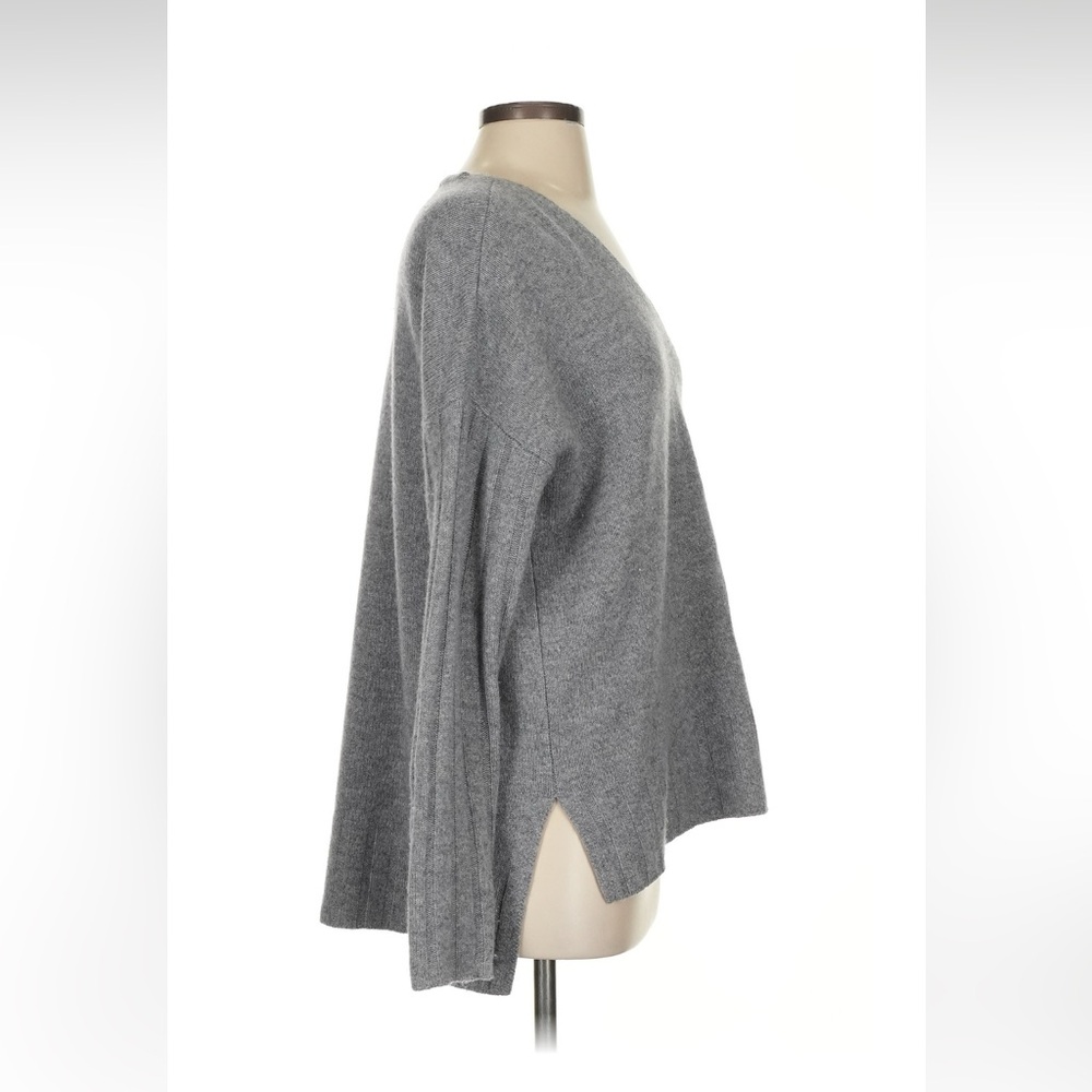 Saks Fifth Avenue Cashmere V Neck Sweater - Picture 8 of 9